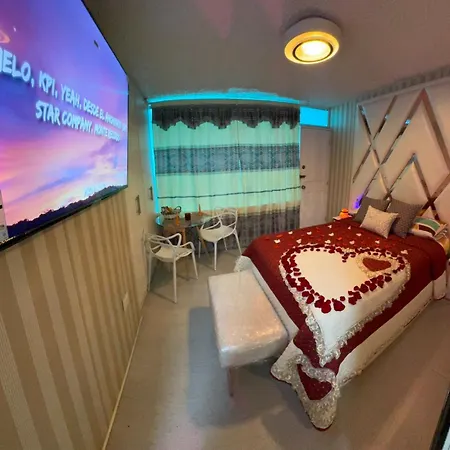 Gold House Oro Hotel